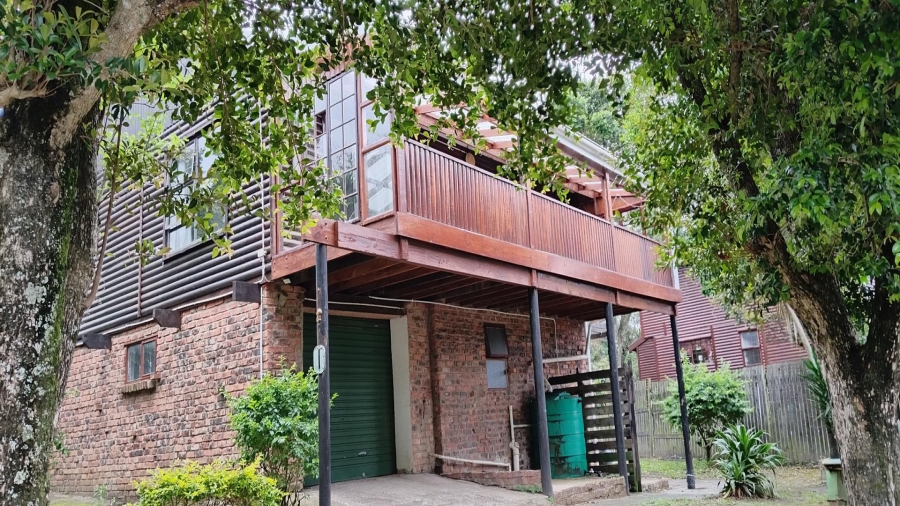 2 Bedroom Property for Sale in Hickmans River Eastern Cape